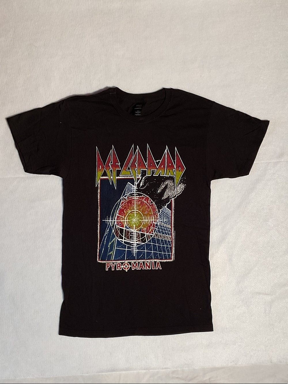 Def Leppard Pyromania Graphic Tee - Black